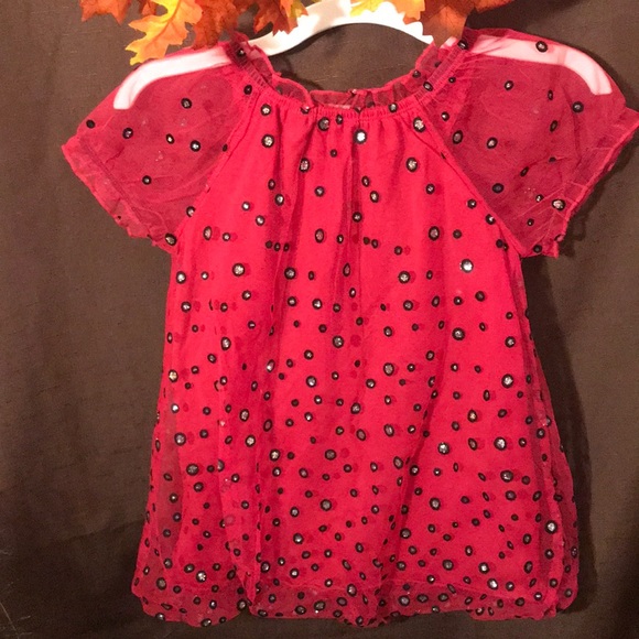 Tempted girls - Picture 5 of 6